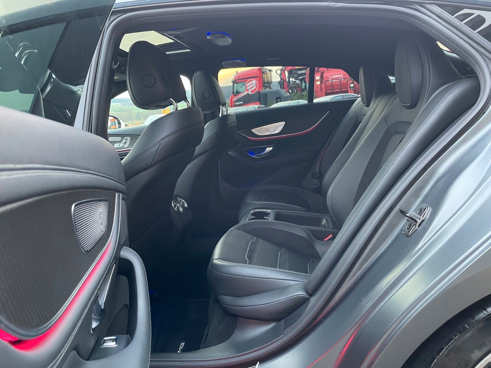 Fahrzeugabbildung Mercedes-Benz AMG GT 53 4M AirM+StdH+Burm3D+360°+PAGA+HUD