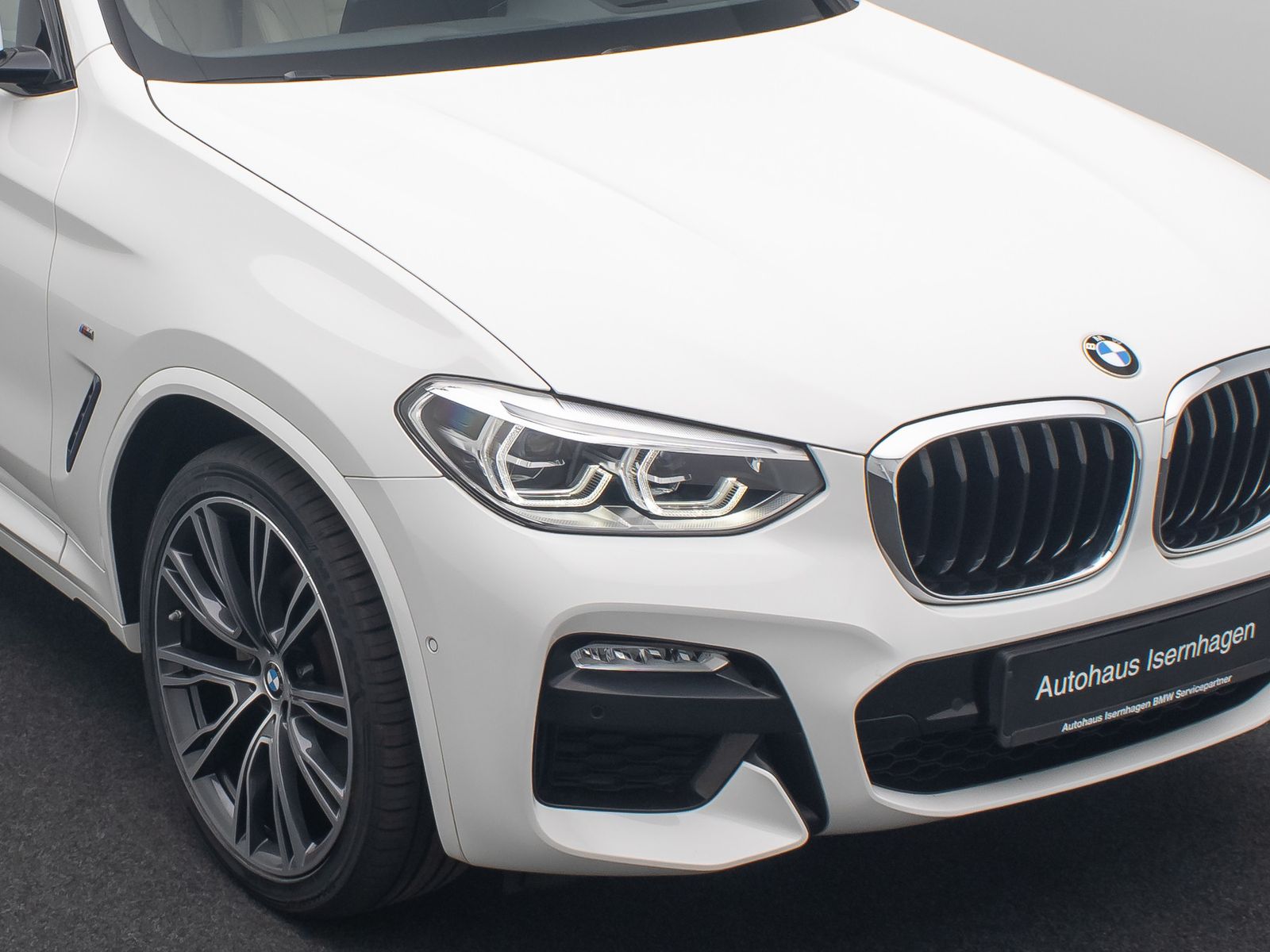 Fahrzeugabbildung BMW X3 xD20d M Sport Kamera Panorama HUD DAB HiFi