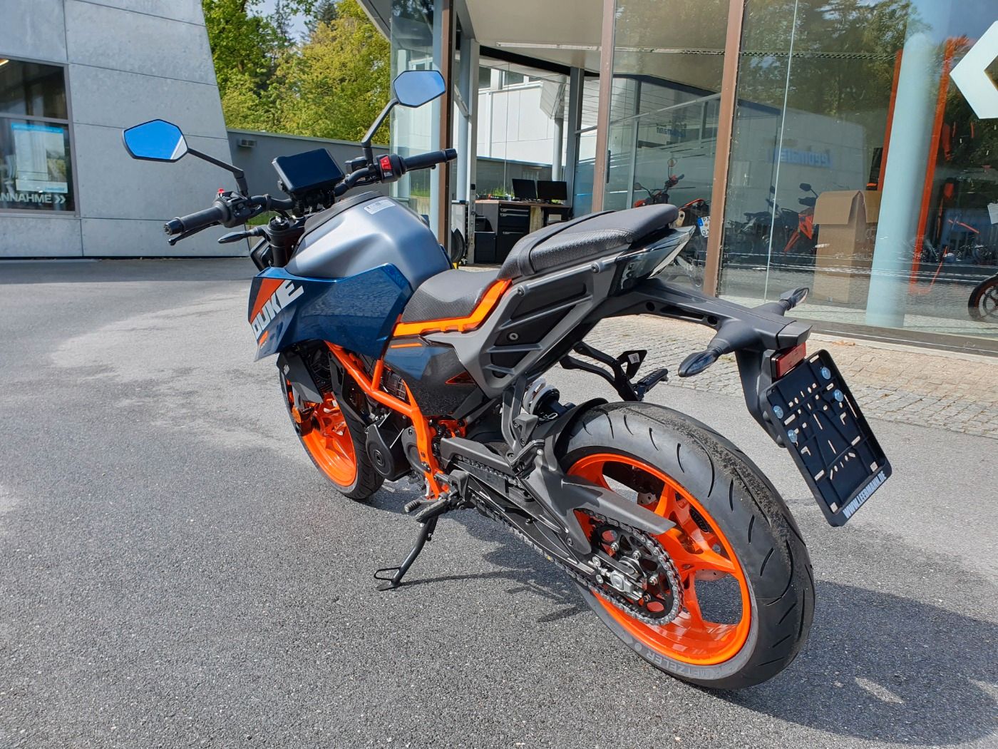 Fahrzeugabbildung KTM 390 Duke Modell 2024