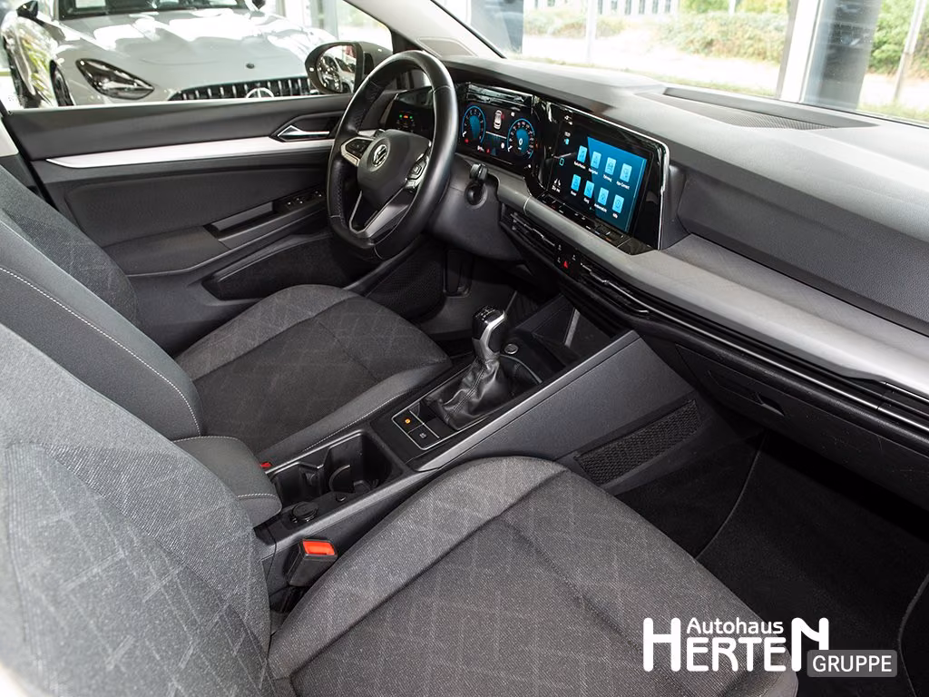 Volkswagen Golf VIII 1.5 TSI LIFE+TOP-PAKET+PANO+MATRIX+UVM, миниатюра 6