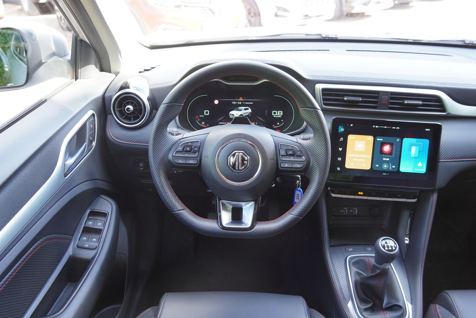 MG ZS