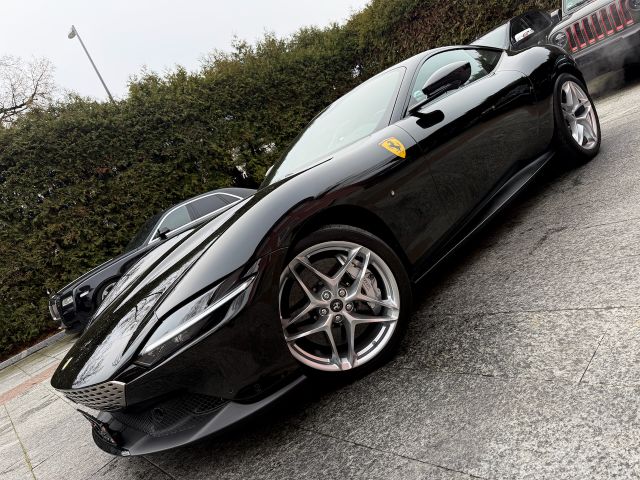 FERRARI Roma