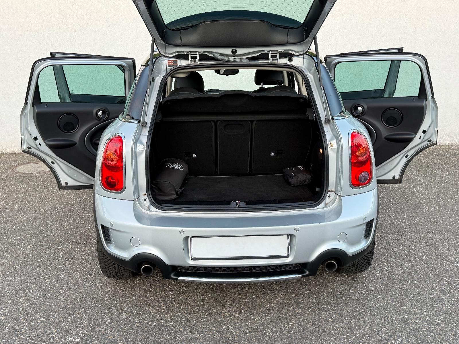 MINI Cooper S Countryman ALL4/XENON/LEDER/PDC/TOP