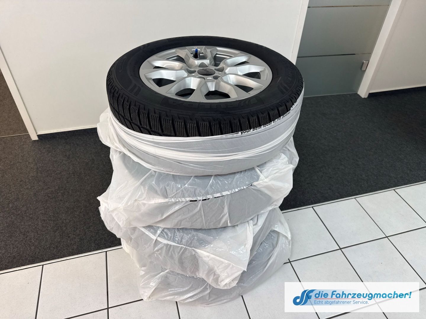 Fahrzeugabbildung Jeep Compass S Plug-In Hybrid 4WD 1.3 EU6d Navi Sound