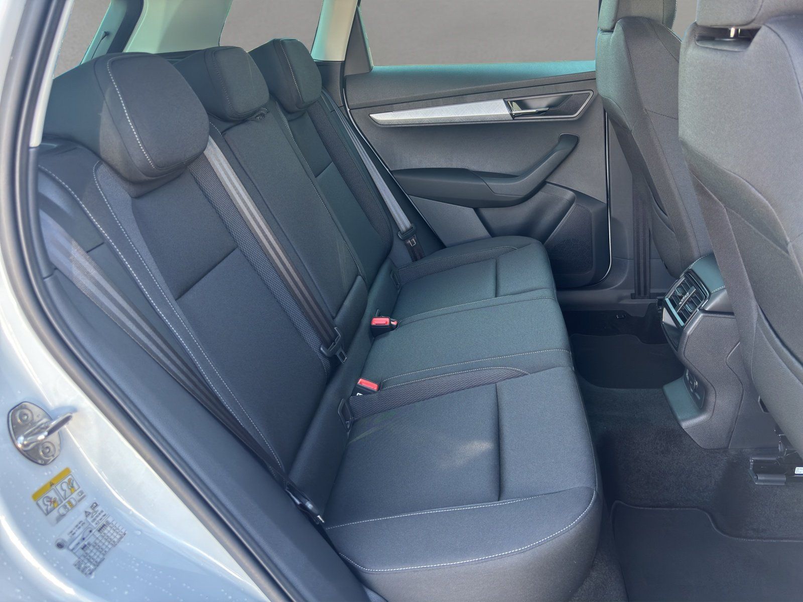 Fahrzeugabbildung SKODA Karoq Balance 2,0 TDI 110 kW DSG MATRIX/AHK/ACC
