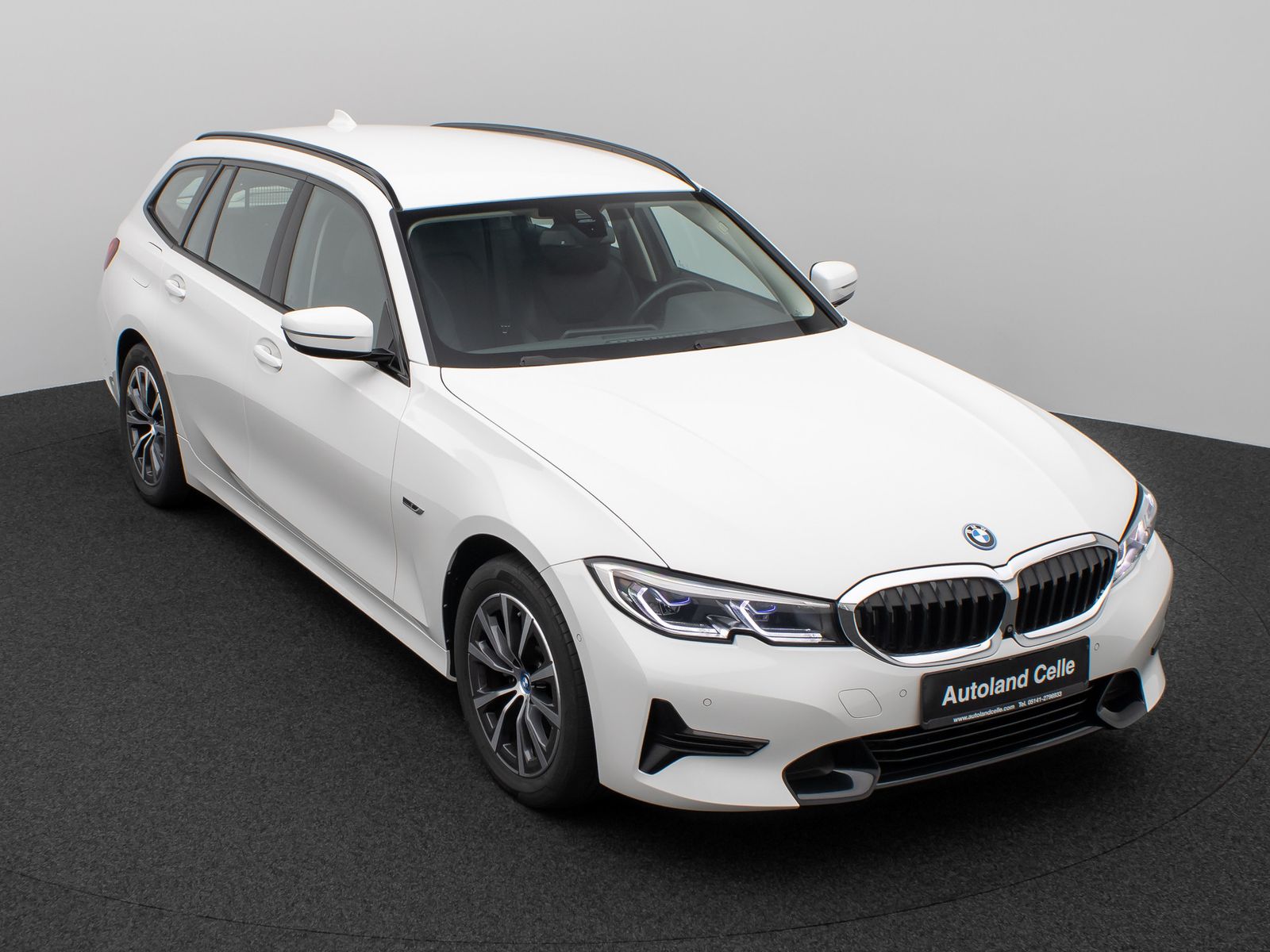 Fahrzeugabbildung BMW 320e Sport Line 360° Laser DAB H/K Komfort Alarm