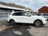Porsche Cayenne S E-Hybrid Pano/AHK/Sport Chrono/HUD/... - Porsche Cayenne in Kiel