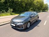 Toyota Corolla 1,8 Hybrid Club Club - Toyota Corolla mit Benzin-Antrieb: Limousine, 1.8