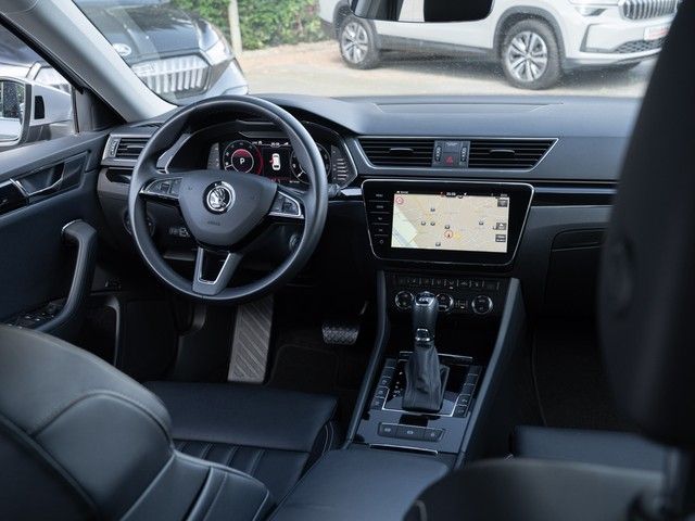 Superb Combi 2.0 TDI L&K 4x4 DSG PANO+MATRIX+DCC