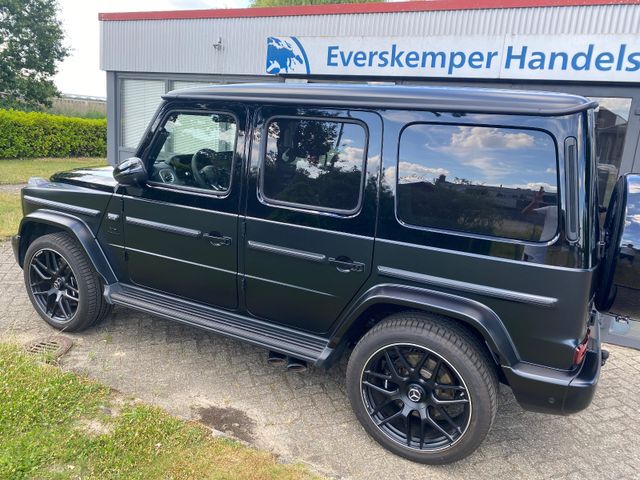 MERCEDES-BENZ G 63 AMG two tone paintwork orginal  A22 Carbon
