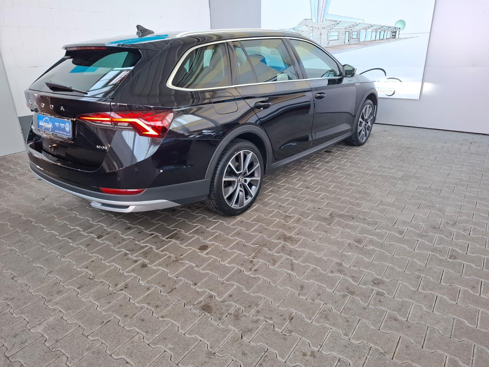Skoda Octavia Combi Scout 2,0 TDI DSG 4x4 +AHK +Kamera