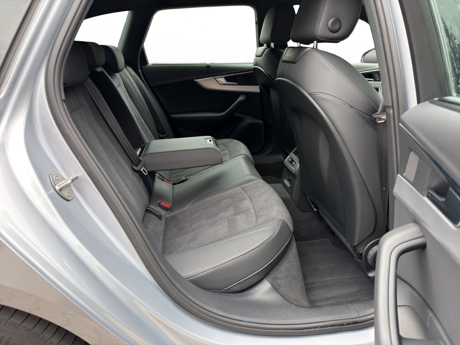 Audi A4 - Bild 16