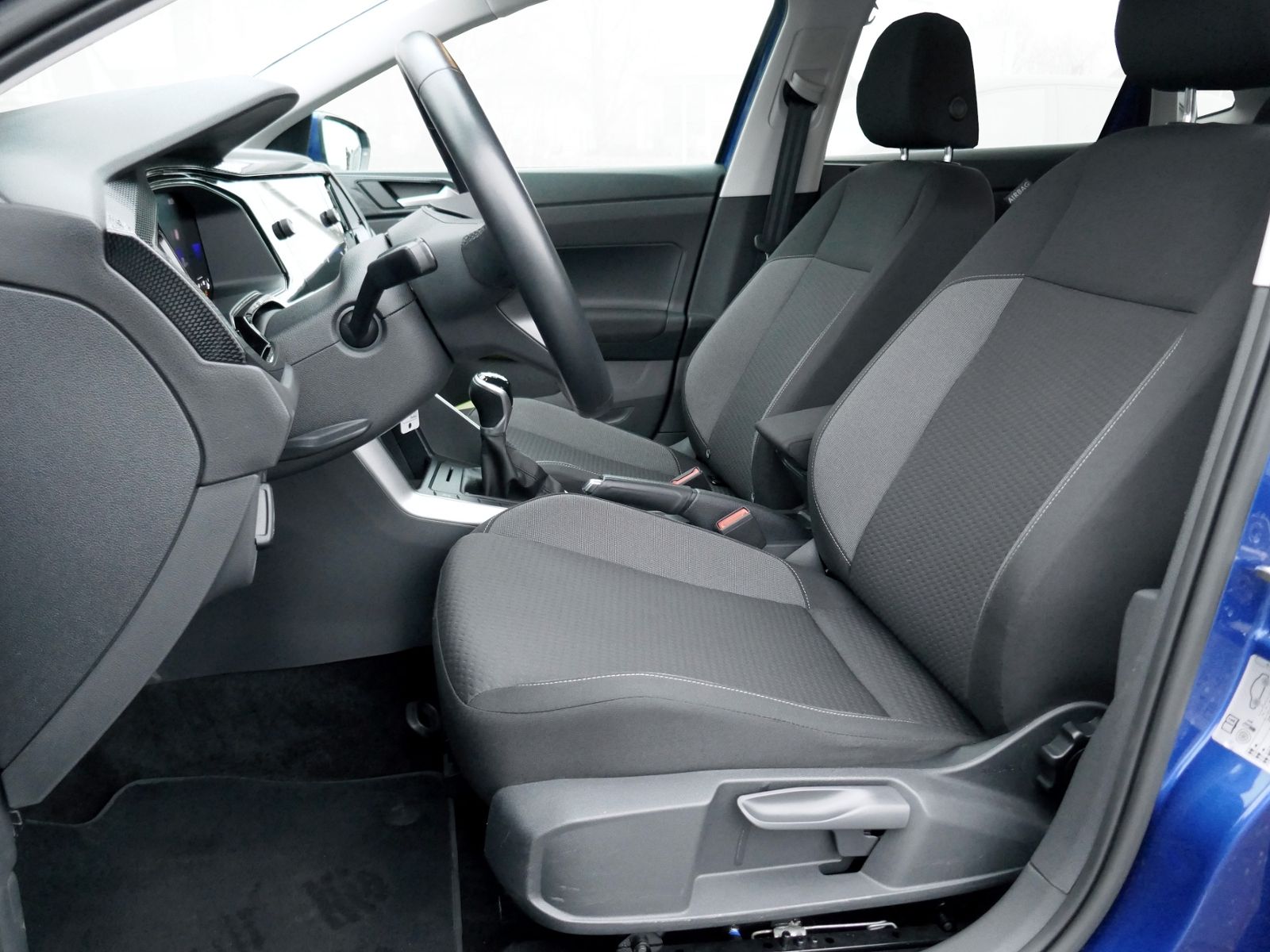 Fahrzeugabbildung Volkswagen Polo Life 1.0 MPI | LED RFK GRA Navi