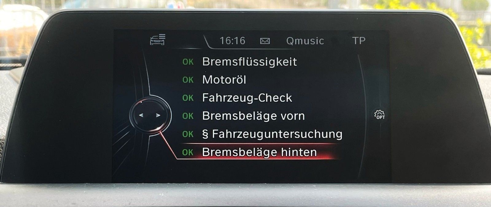 Fahrzeugabbildung BMW 220d Coupe SAG M SPORT PAKET NAVI GSD H&K SOUND