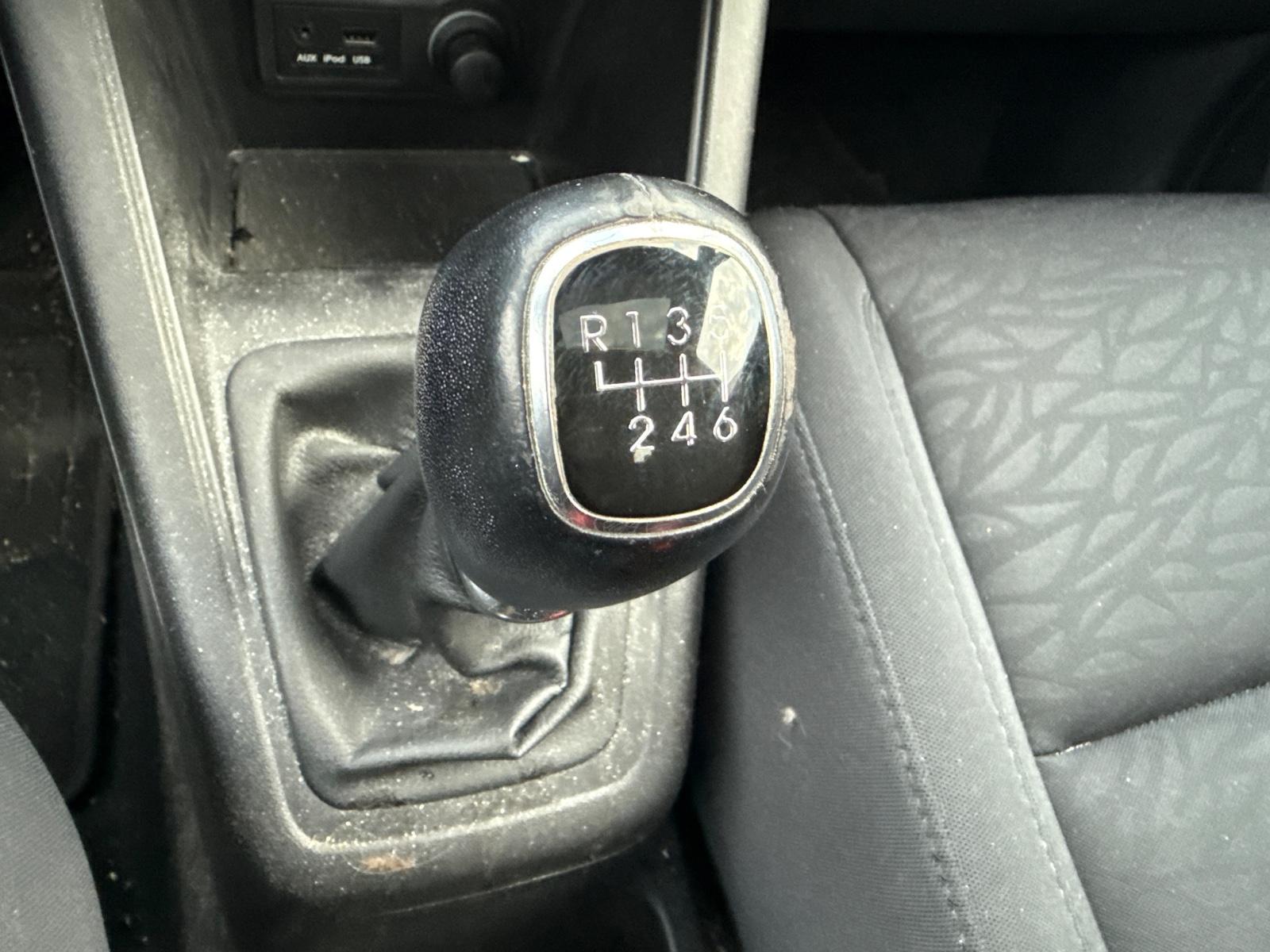 Hyundai ix20 2014 — photo 21