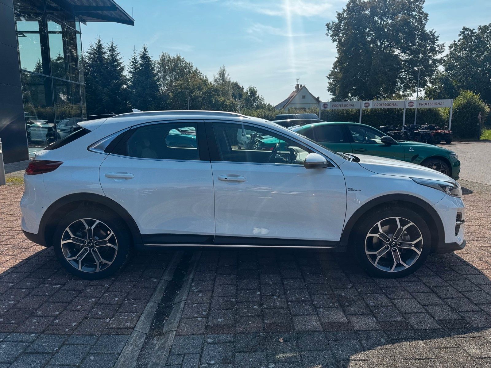 Fahrzeugabbildung Kia XCEED 1.5T SPI NAV 160PS AUTOMATIK