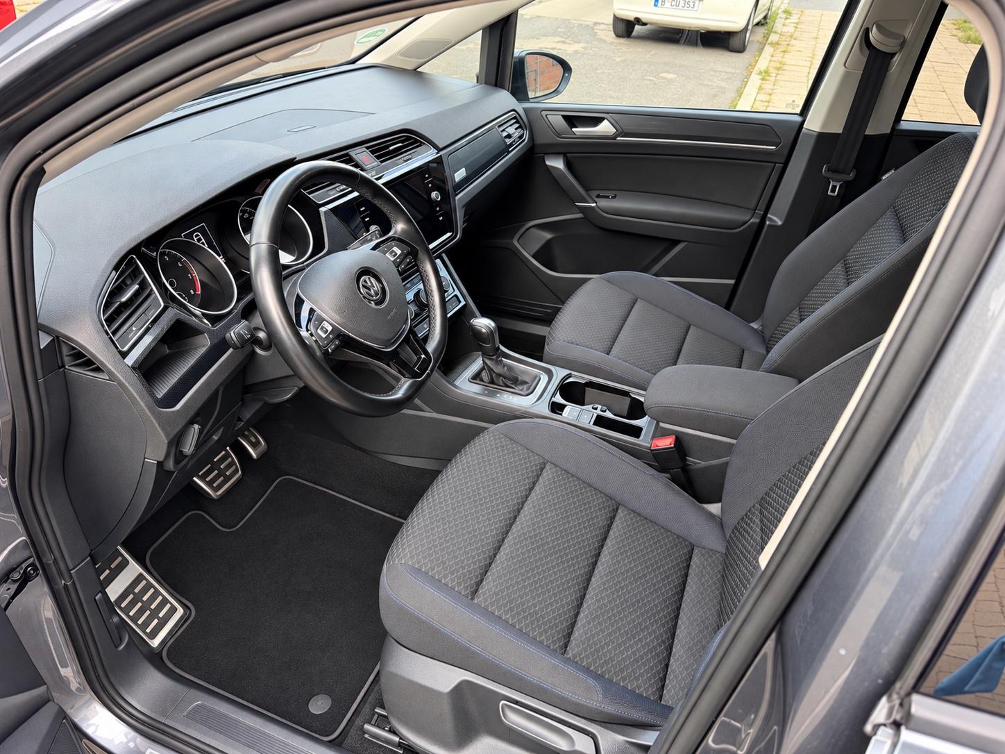 Volkswagen Touran UNITED 1.5 TSI DSG 7-Sitzer LED ACC Navi, миниатюра 9