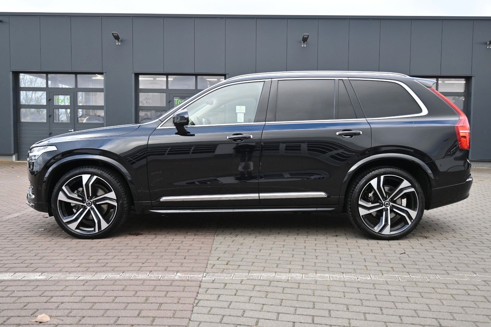 Fahrzeugabbildung Volvo XC90 Ultimate Bright AWD*MASS*LUFT*B&W*360°*22"*