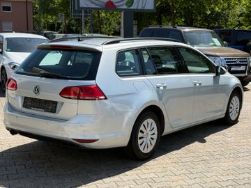 Volkswagen Golf - 5