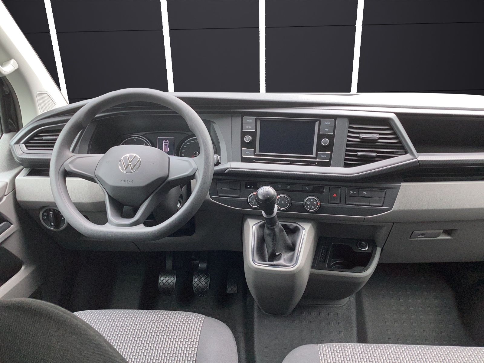 Fahrzeugabbildung Volkswagen T6 Kombi T6.1 TDI 9 Sitze LR LED SITZH. REAR VIE