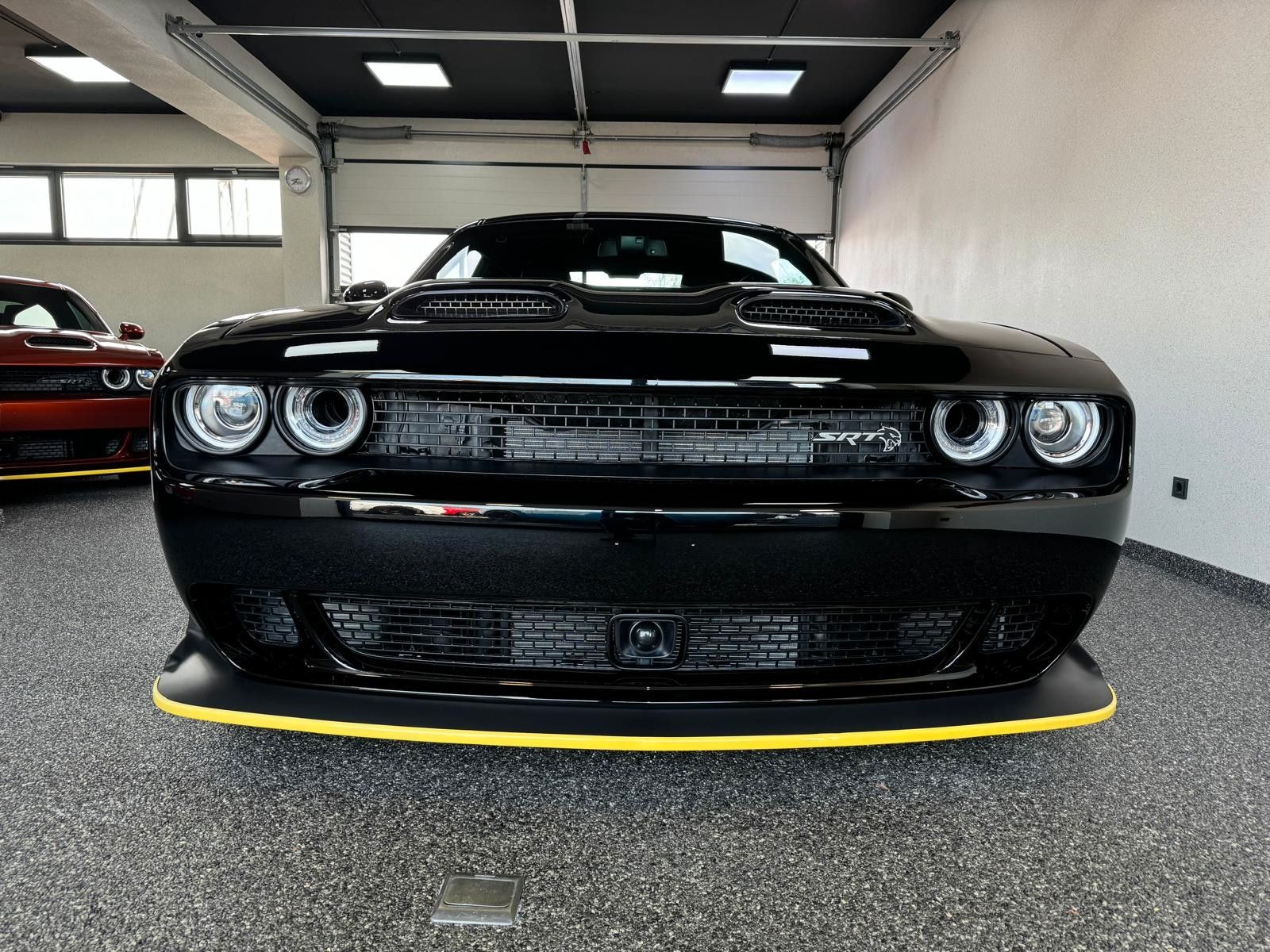 Fahrzeugabbildung Dodge HELLCAT JAILBREAK -LAST CALL-YELLOW CALIPERS