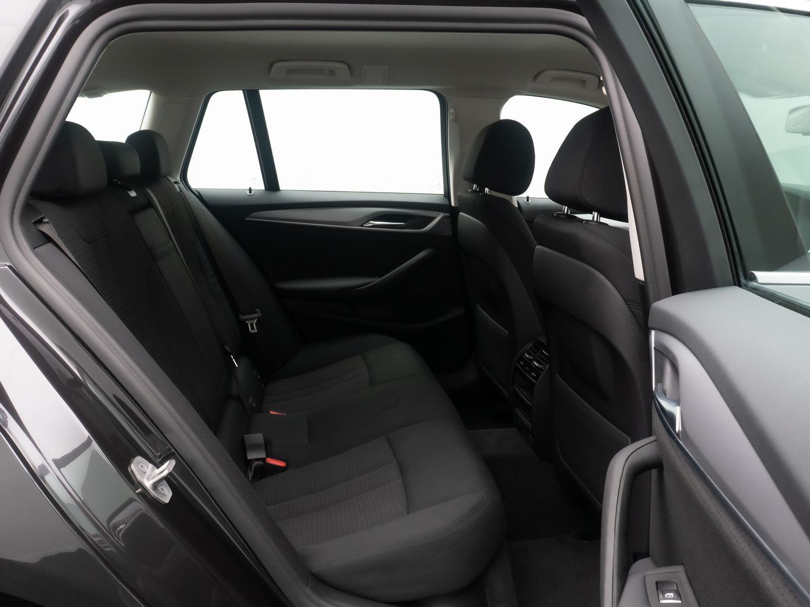 Fahrzeugabbildung BMW 520d Kamera HUD Alarm Geschwindig Sport 18Zoll