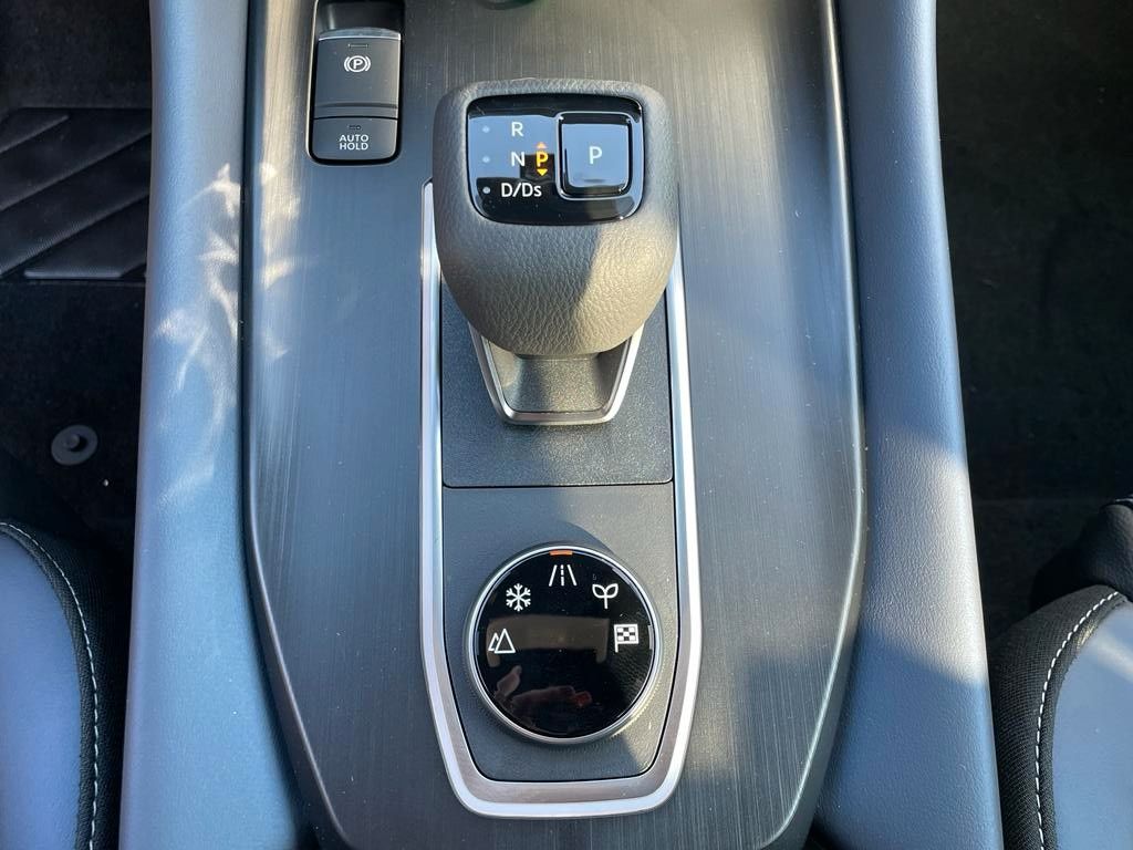 Fahrzeugabbildung Nissan Qashqai 1.3 DIG-T AT 4WD Tekna BOSE+PANO+HUD