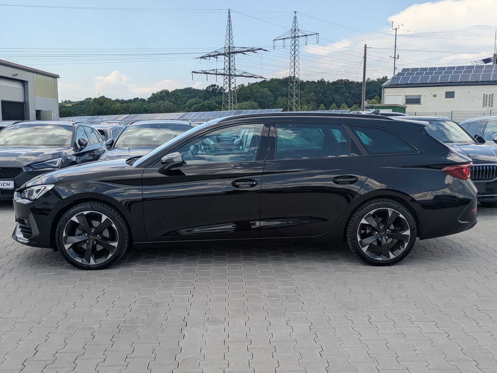 Fahrzeugabbildung CUPRA Leon 1.5 eTSI DSG MATRIX-LED*ACC*AHK*KAMERA*18"