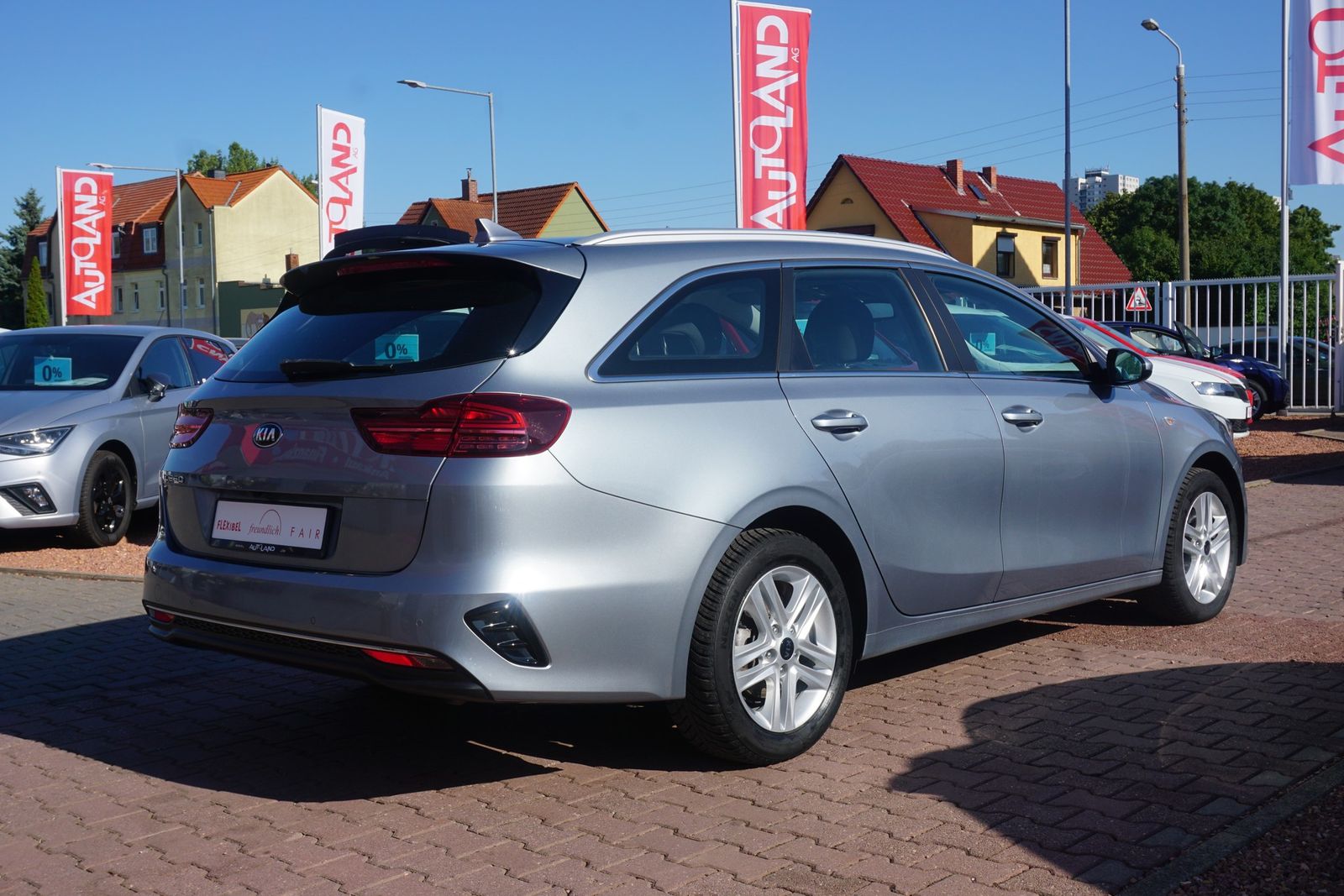 Kia Ceed SW 1.4 T-GDI Klimaaut. Navi Kamera PDC DAB imagem 3