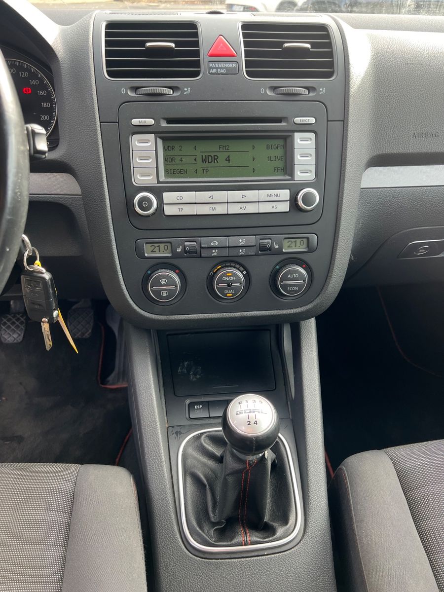 Fahrzeugabbildung Volkswagen Golf V Lim. 1.4 Goal