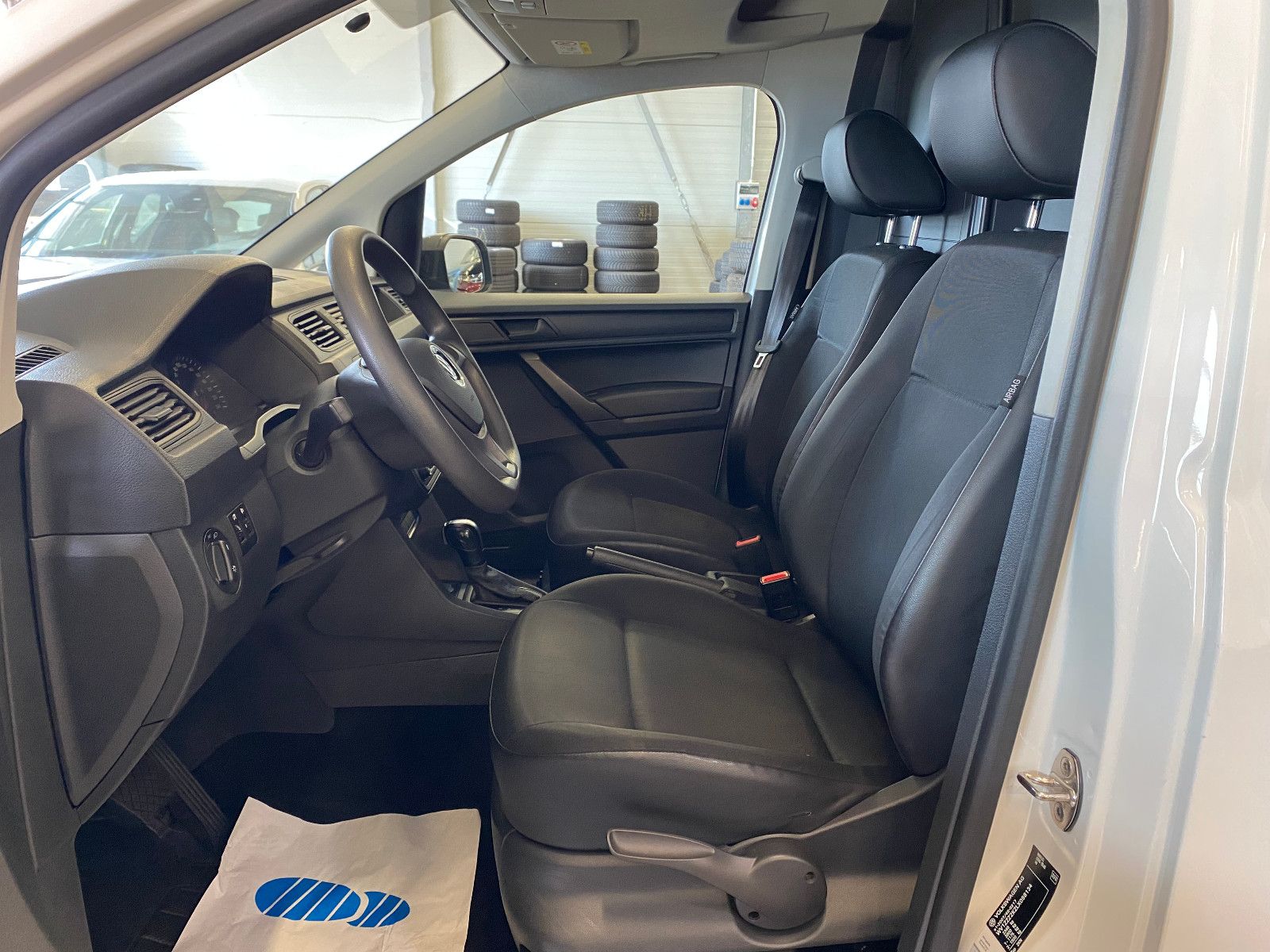 Fahrzeugabbildung Volkswagen Caddy Maxi ABT e Kasten Elektro DSG Klima PDC