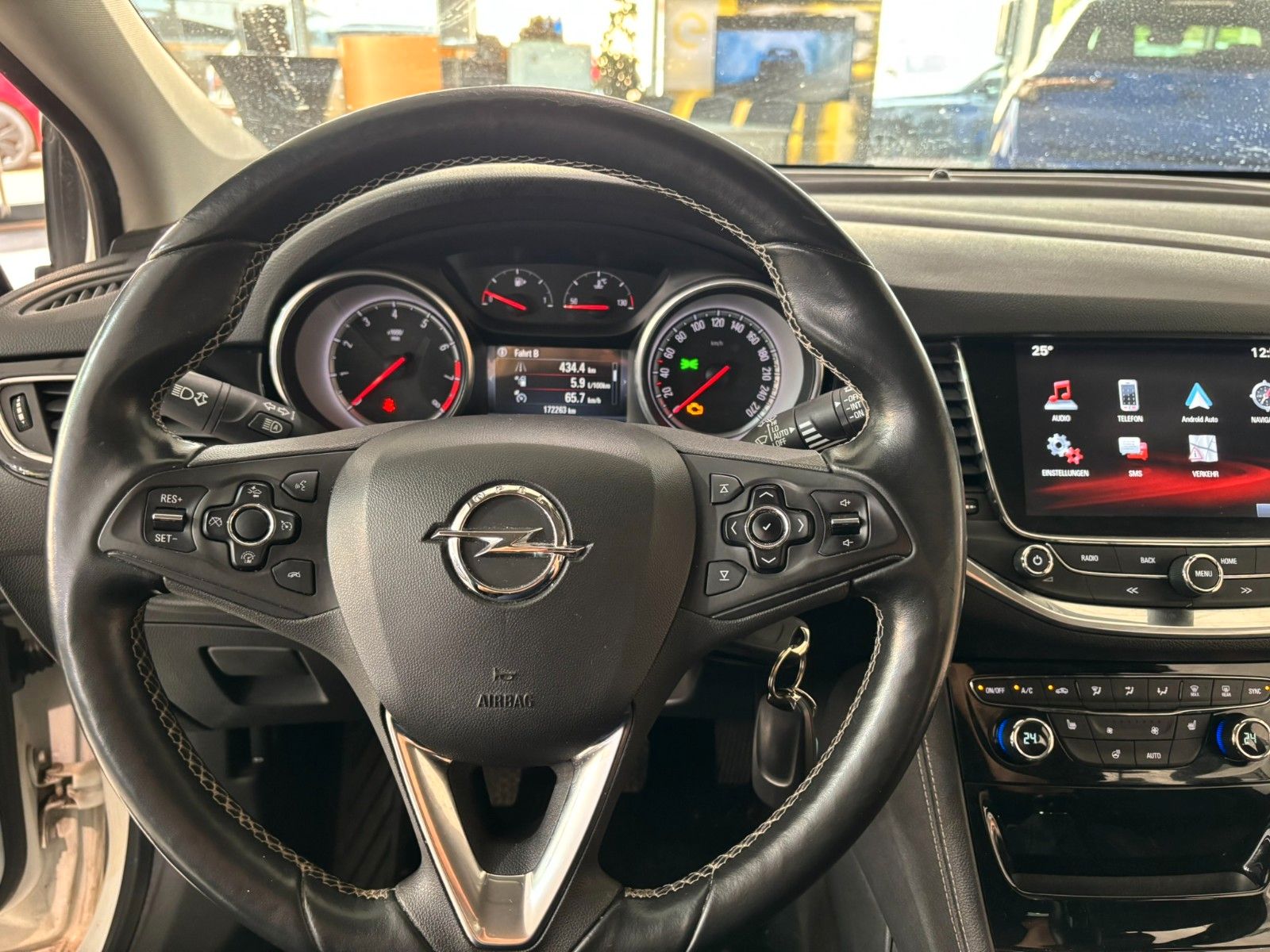 Fahrzeugabbildung Opel Astra ST 1.4T INNOVATION NAVI/KAMERA/SHZ/MATRIX