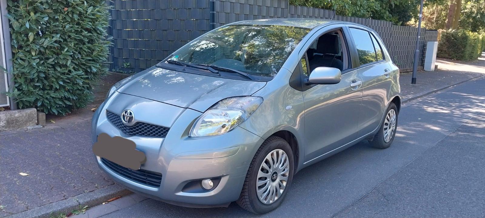 Toyota Yaris Life/NUR 70TKM/EURO5/101PS/TÜV