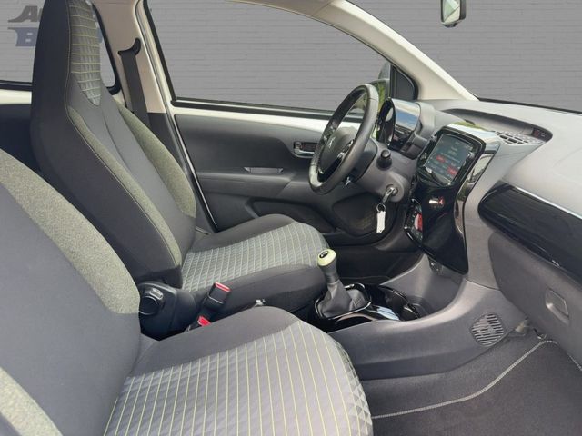 Foto Nummer 9: PEUGEOT 108