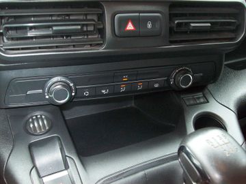 Bild 18 Opel Combo 1.5D Cargo XL PDC Klima FlexCargo Holzbode