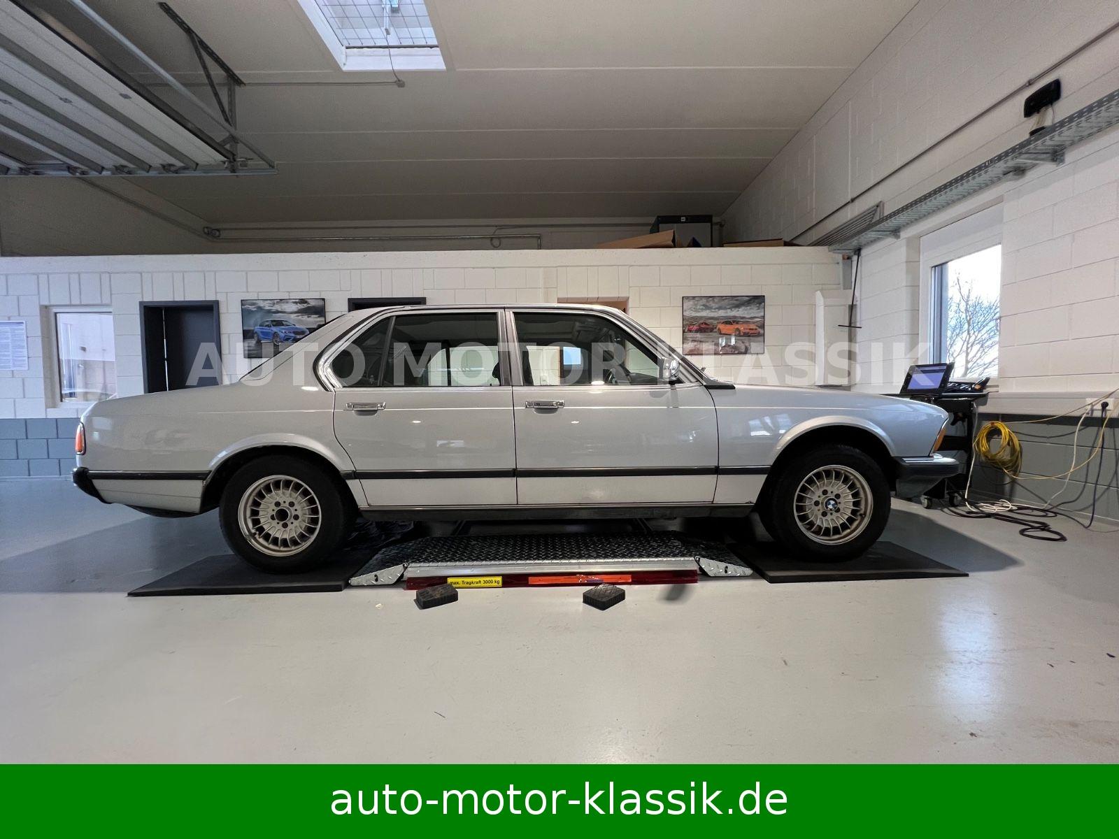 BMW 735i Aut. I  E23  I. 1. Hd.,  32'Tkm!