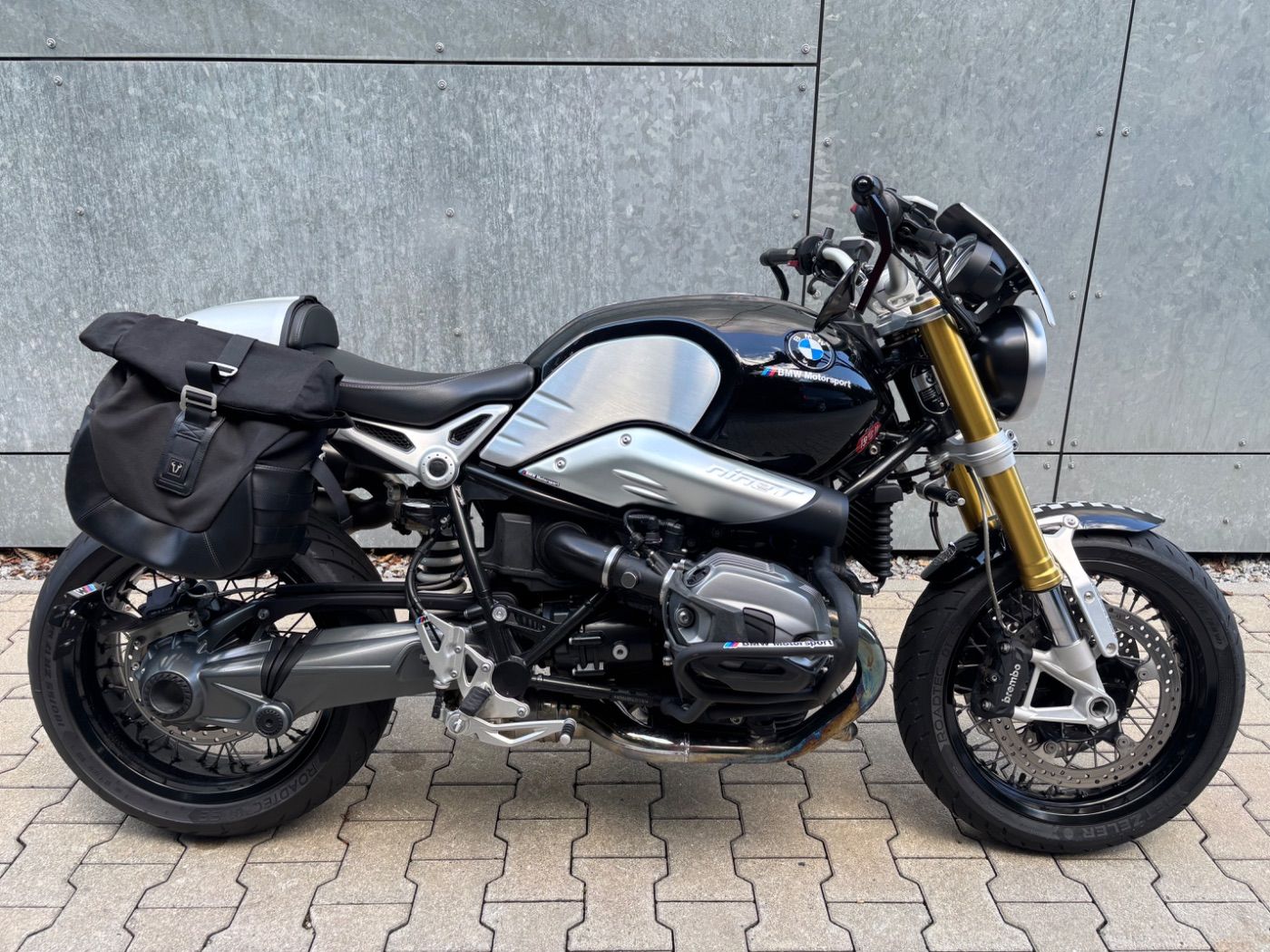 Fahrzeugabbildung BMW R nine T viel Zubehör