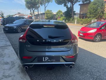 Volvo V40 - 4