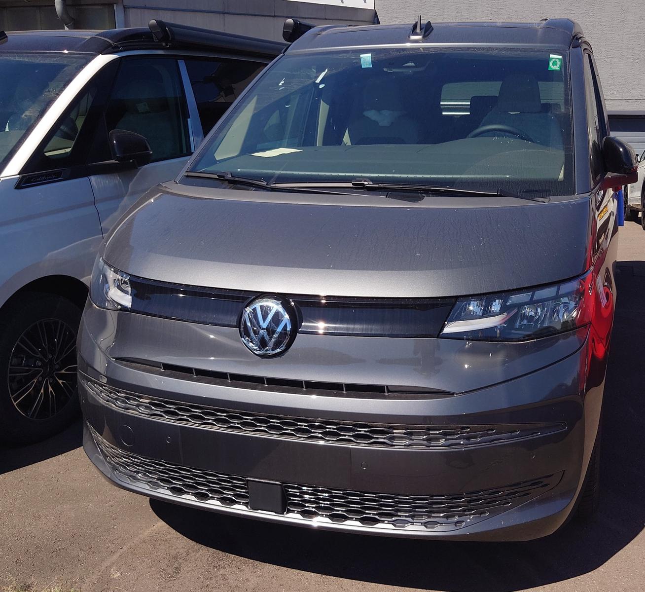 Volkswagen T7 California Beach Camper