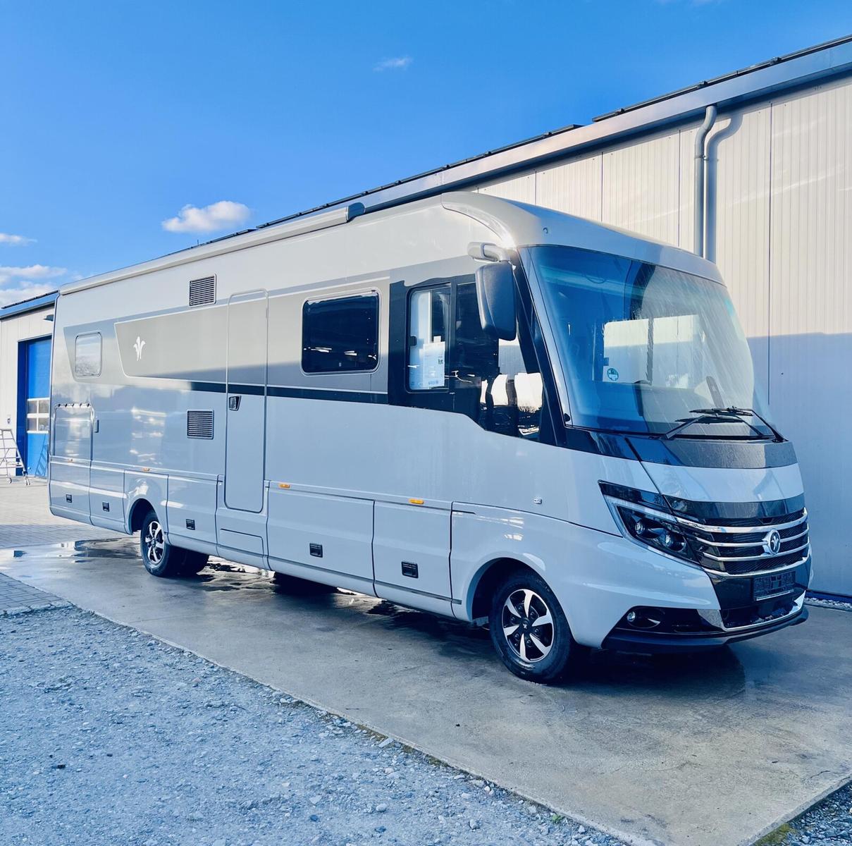 Niesmann + Bischoff Flair 920 