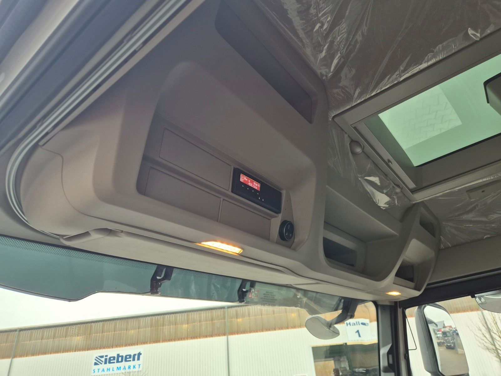 Fahrzeugabbildung Iveco AS260S50Y/FS 6x2 Böse Schwenkwand + LBW 2 x AHK