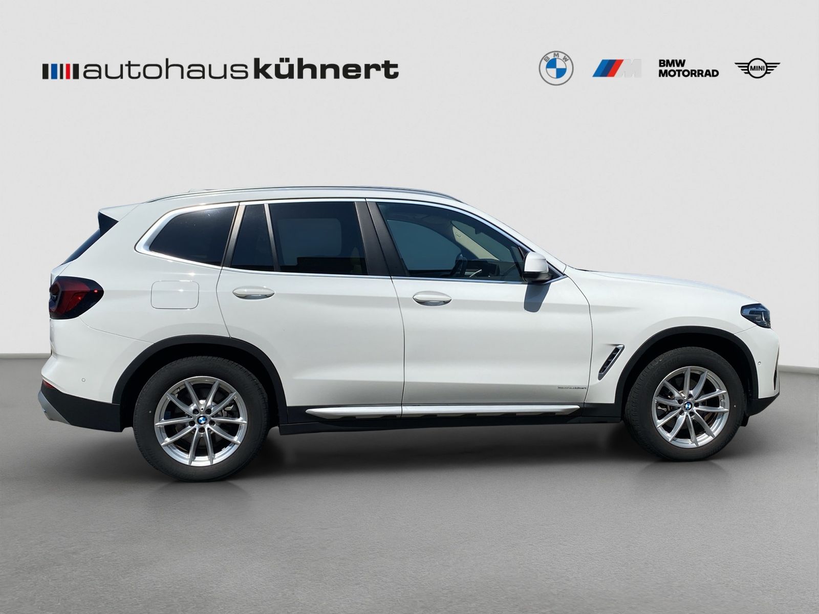 BMW X3 xDrive 20i LED HUD Navi ParkAss RFK AUT foto 8