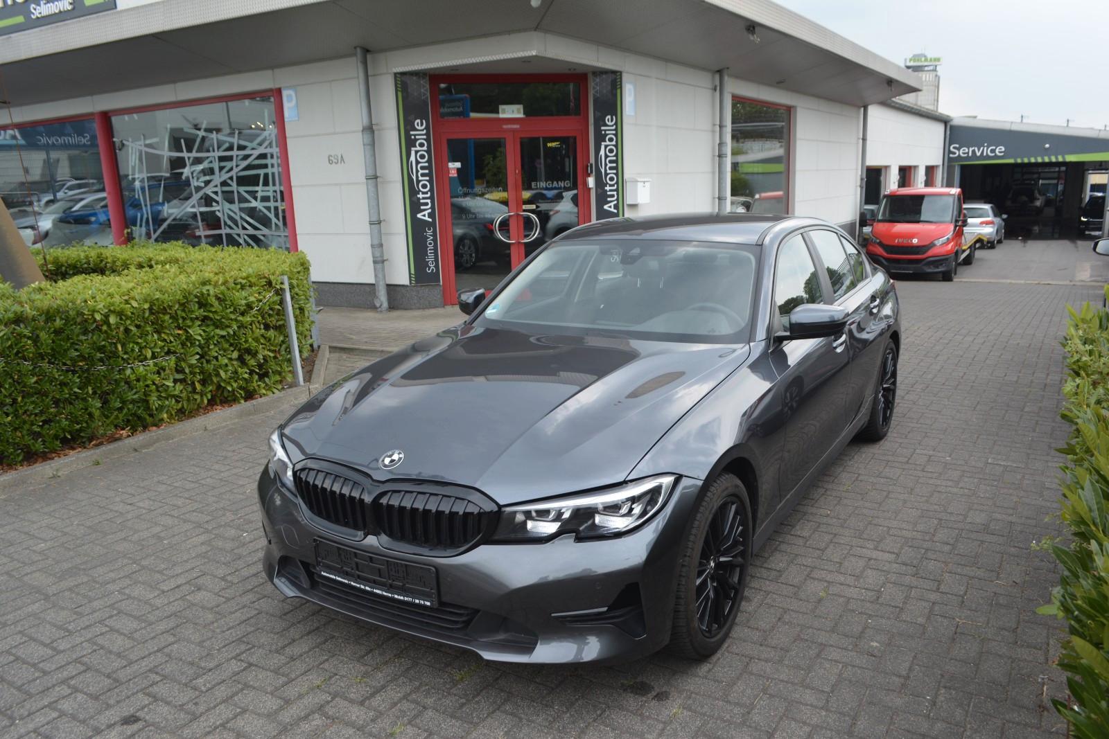 BMW 320 3 Limousine 320 i Advantage Automatik