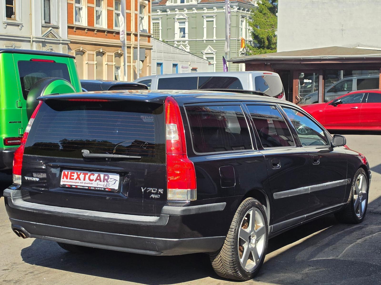 VOLVO V70 - R GEARTRONIC - CUIR - AUTO - 299 CV