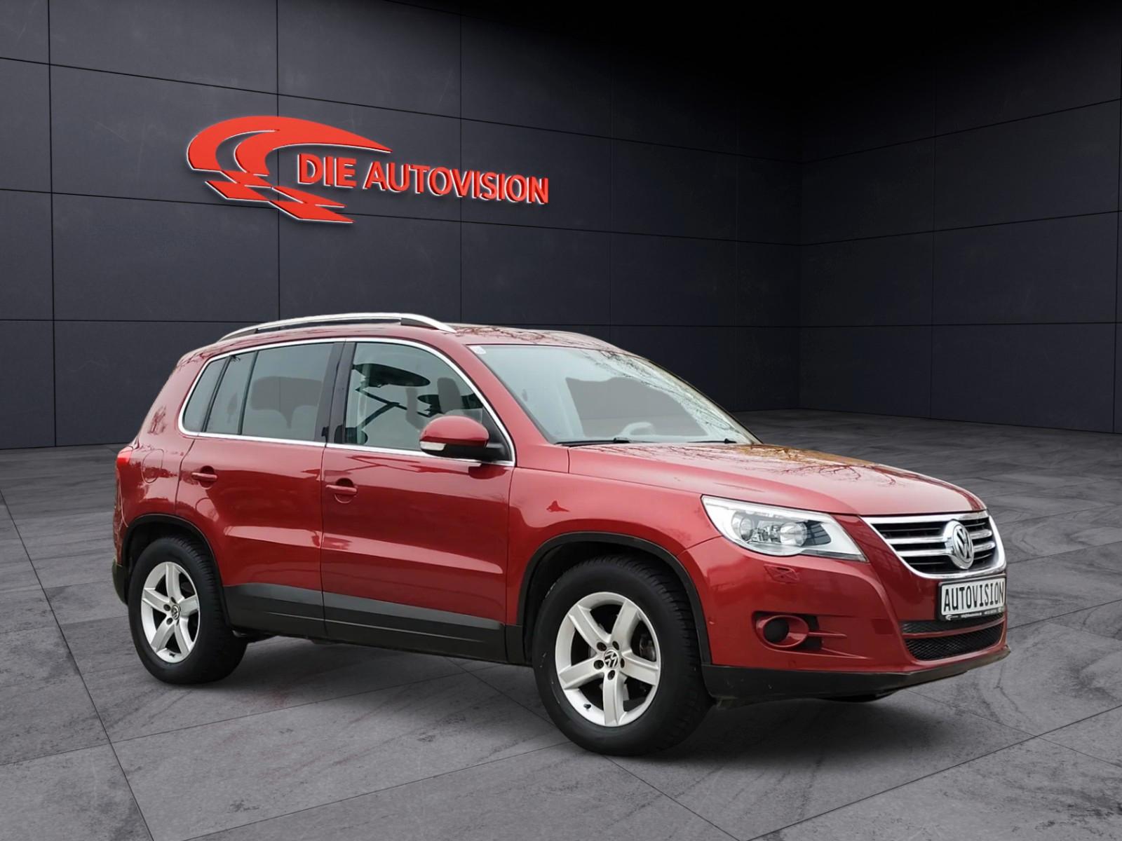 Volkswagen Tiguan 2.0 TDI 4MOTION*DSG*XEN*NAVI*CARPL*LM
