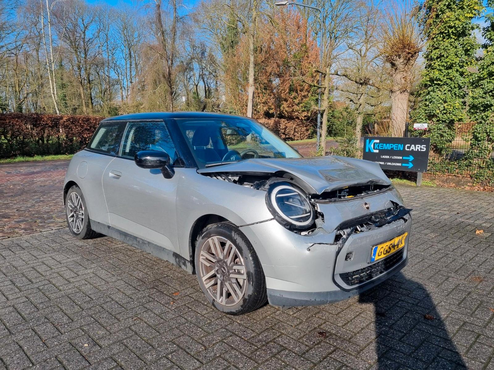 MINI COOPER E Classic Trim Navi SHZ 40.7kWh