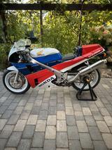 Honda VFR750R RC30 - HONDA VFR750R