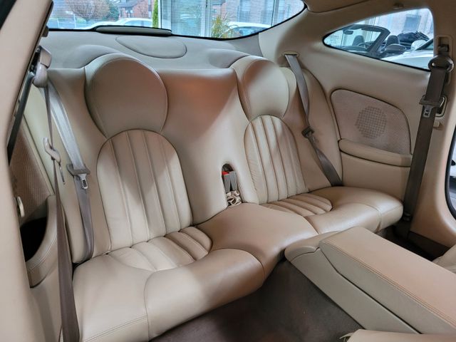 Fahrzeugabbildung Jaguar XK8/Deutsch/Scheckheft/Beste Farbgebung+Zustand