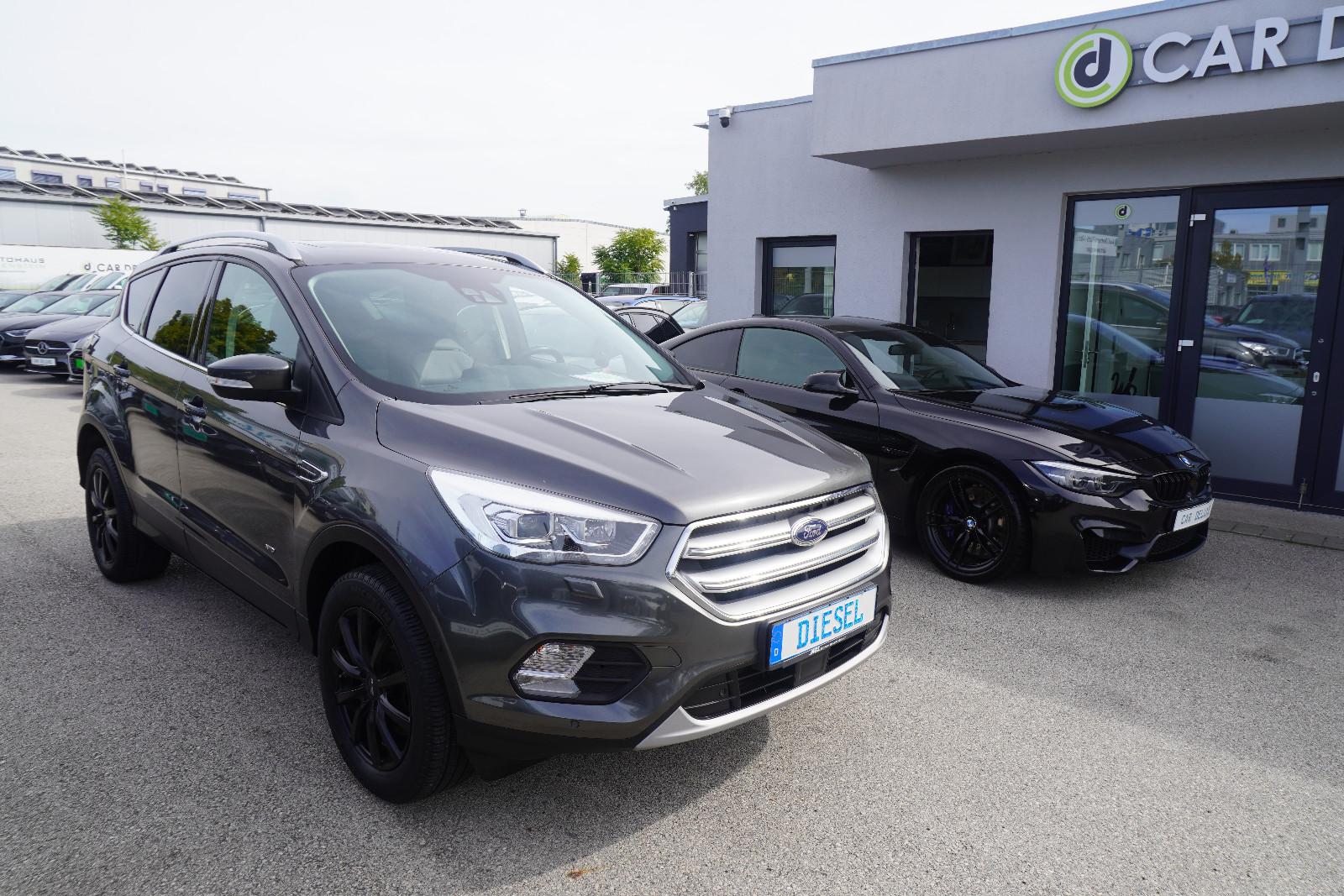 Ford Kuga Titanium 2,0 TDCI *PANORAMA*LEDER*NAVI*AWD