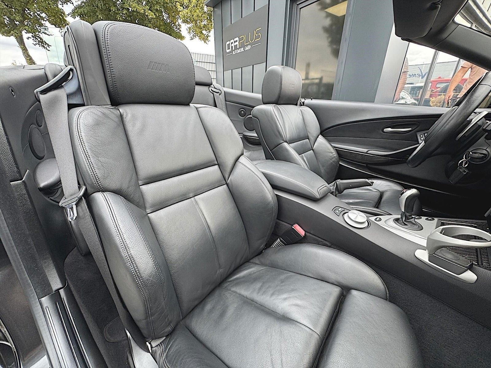 Fahrzeugabbildung BMW M6 Cabrio 5.0 V10 SMG Carbon *Head Up*Bi-Xenon*